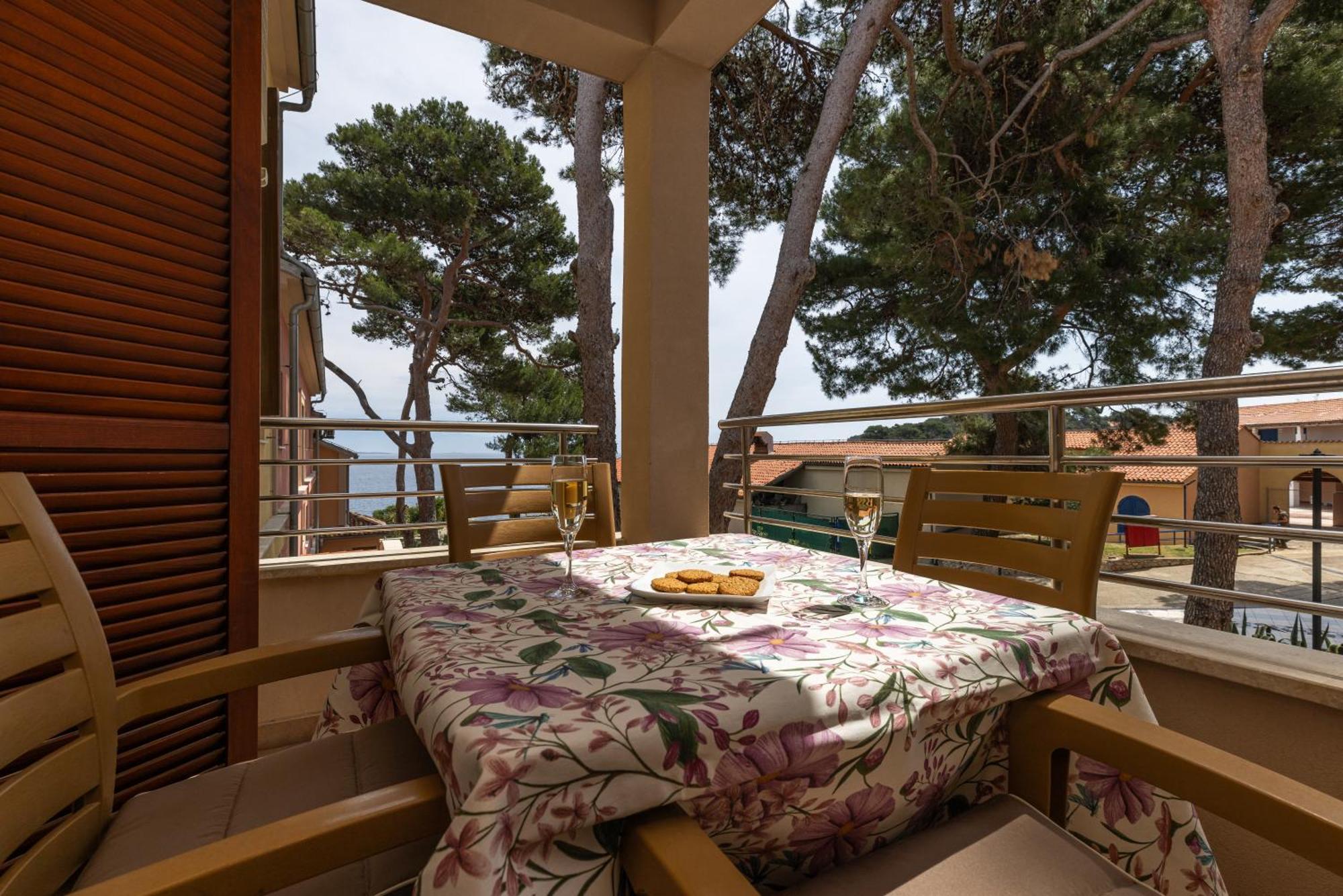 Apartament Glaucus